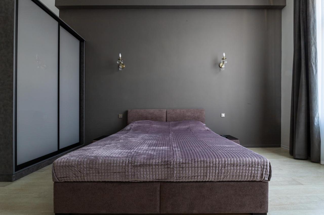 3 Room Apartments On Galytska Lviv Extérieur photo